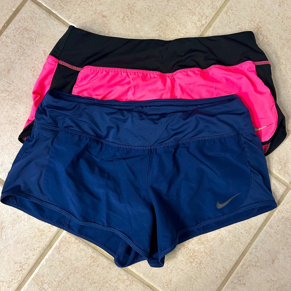 Lot of 2 Nike size M women’s athletic shorts